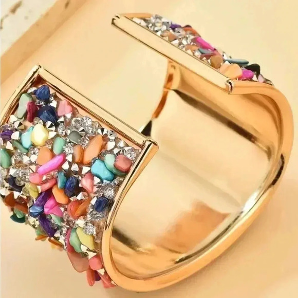 Boho luxury gold plated iron cuff bracelet - Picture 3 of 4